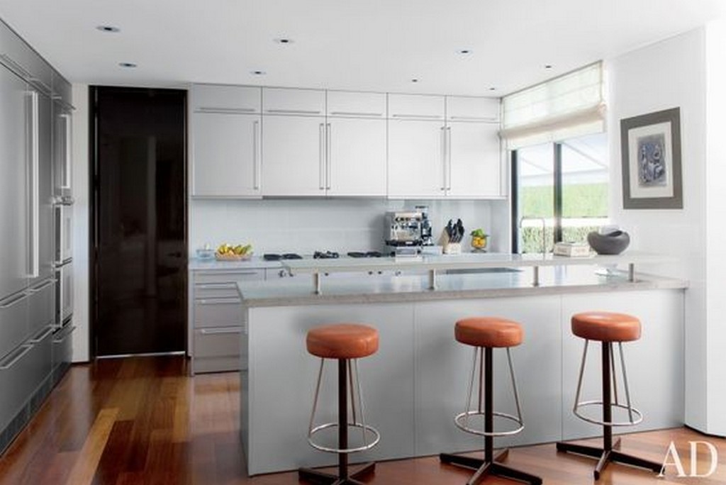 Tips to Style your Kitchen with swivel Bar Stools