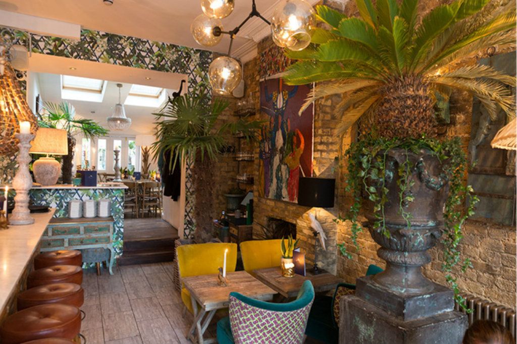 DISCOVER THE BEST BAR DECOR IDEAS FROM LONDON BARS TO STEAL